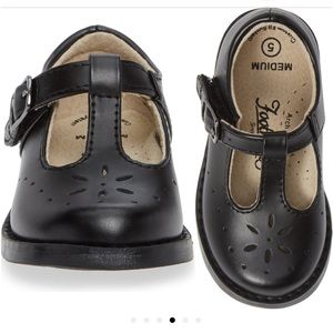 Footmates Sherry Black Dress Shoes - Mary Jane Style